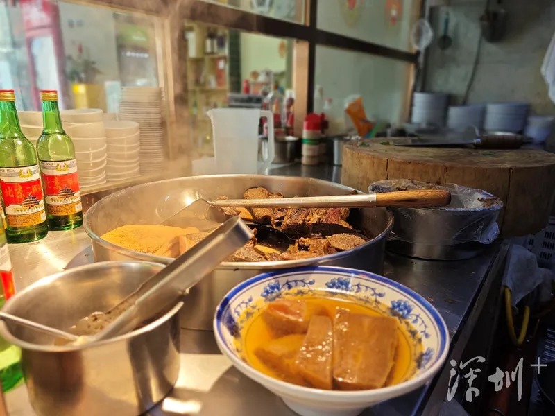 凤凰餐馆_凤凰餐厅茶路店怎么样_凤凰路的茶餐厅在哪